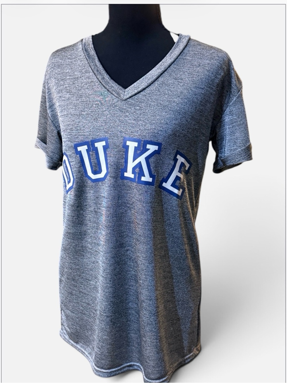 DUKE Grey V-Neck Women’s Short Sleeve Tee size M